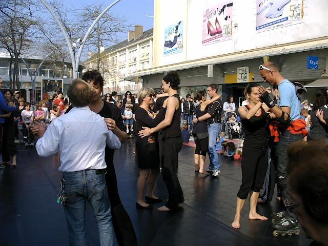 et bien dansez maintenant