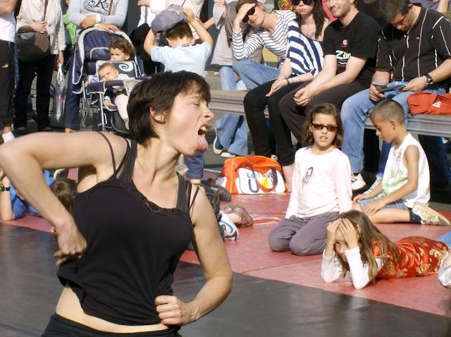 et bien dansez maintenant