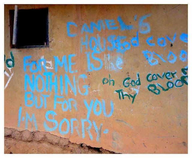 Les murs d'Awidaa, Akwidaa's walls