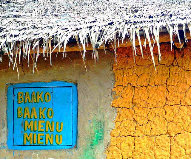 Les murs d'Awidaa, Akwidaa's walls