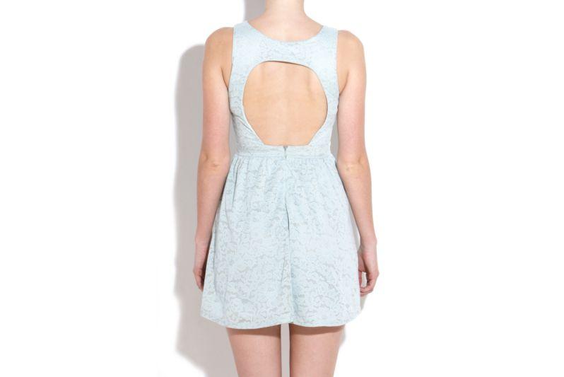 une robe patineuse - a skater dress