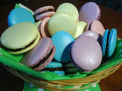 Macarons oeufs de Pâques