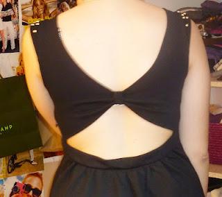 Ma magnifique robe noir ....