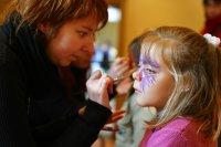 Dimanche et Lundi de Pâques, grandes chasse aux oeufs dans les jardins.