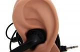 earphone fake ear tidy cord side 160x105 Tidy : ranger vos écouteurs dans des oreilles en silicone