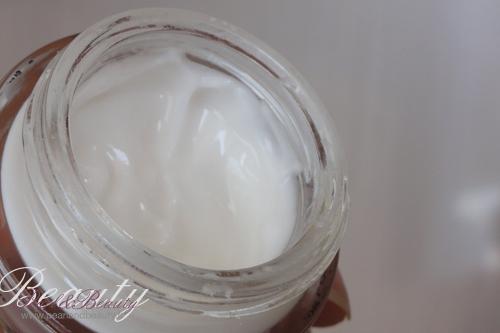 Contour des yeux en Pot