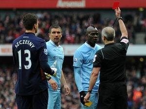 Arsenal-v-Manchester-City-Mario-Balotelli-red_2746564
