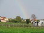 Arc-en-ciel sous la pluie