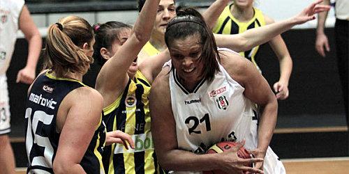 Kelly-SANTOS-MULLER--Besiktas-_fenerinkraliceleri.blogspot-jpg