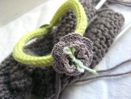 bracelet tricotin fleur crochet