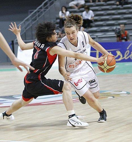 Heleen-ADAMS--Belgique-U18-_basketfeminin.com.jpg