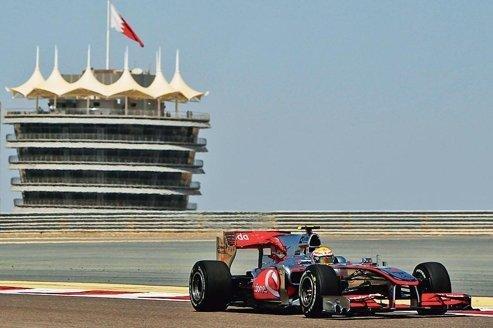 Apparu en 2004 dans le calendrier du championnat du monde de F1, le Grand Prix de Bahreïn a vu sa dernière édition se dérouler en 2010<i>(ici Lewis Hamilton)</i>.<br />