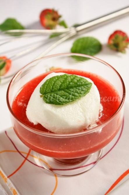 île flottante à la fraise