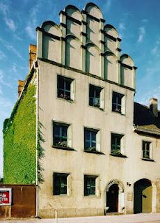 Monuments commémoratifs de Luther à Eisleben et Wittenberg