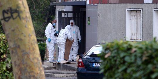 Sur les lieux du meurtre d'une femme de 47 ans, tuée par balles le 5 avril à Grigny.
