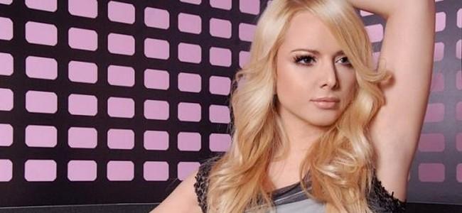 La chanteuse serbe Bend Ana Stajdohar reprends « 3″ de Britney