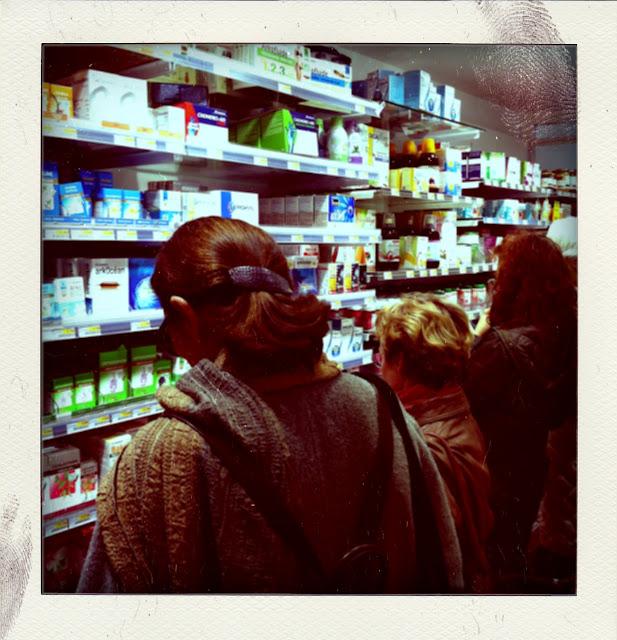 La Pharmacie de la rue du Four - le bon plan pour les parisiennes patientes  - À Lire