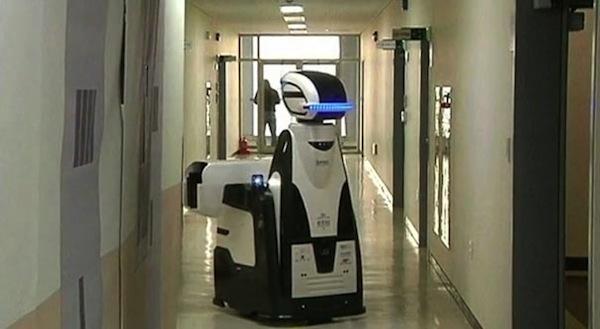 roboguardnotrobocop 1334414360 Un robot gardien de prison 