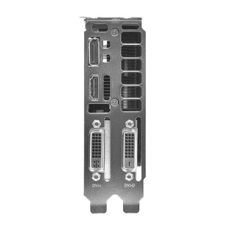 02G-P4-2685-KR_LG_5 02G P4 2685 KR LG 5 EVGA appose sa signature sur la GTX 680