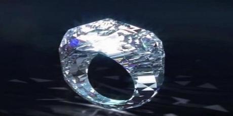 Une bague taillée dans un diamant à 70 millions. Une bague taillée dans un diamant à 70 millions.
