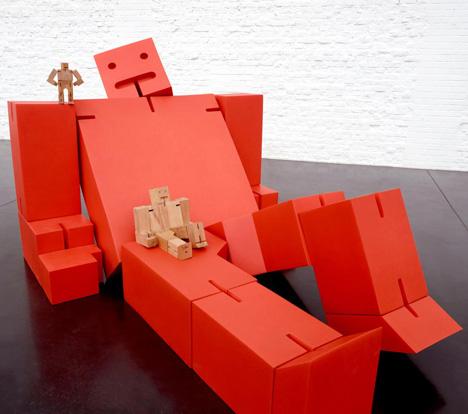 Un Giant Cubebot, par David Weeks et Quinze & Milan
