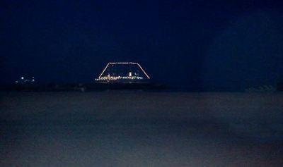 La plage du Larvotto la nuit. Photo (c) Eva Esztergar