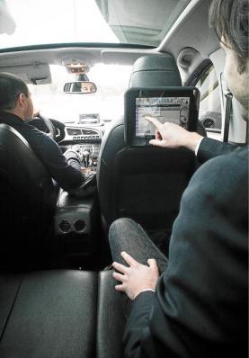 Des iPad dans les taxis toulousains