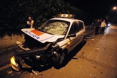 La voiture de police accidentée