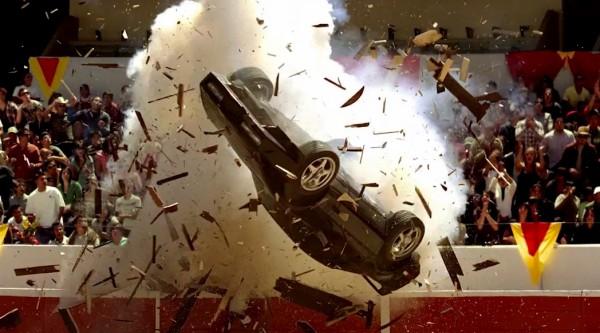 crash 600x333 Des cascades filmées avec un Canon 5D MKII