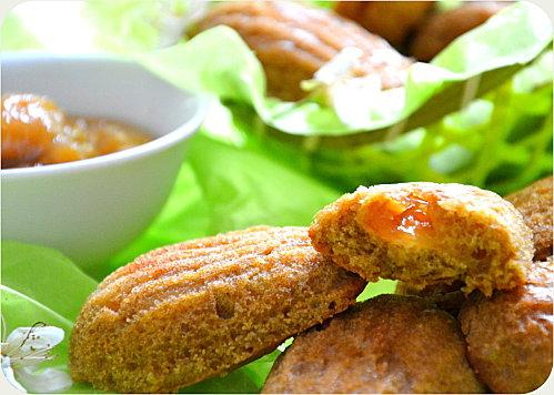 Madeleines lemon curd3