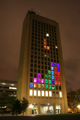 Tetris MIT Un Tetris sur le plus grand building de Cambridge