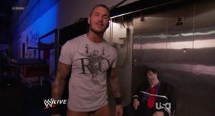 Lors du Raw du 24/04/2012, Randy Orton enlève Paul Bearer