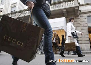 Les touristes chinois envahissent la France