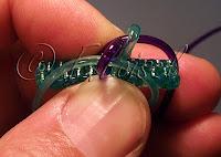 Superposition de scoubidous à 4 fils