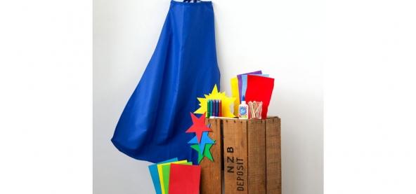 Kit « crée ta propre cape de super-héros »