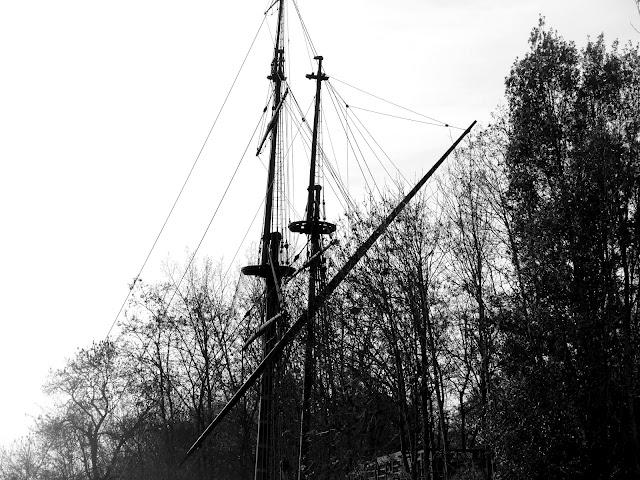 Il me semble à moi pour moi qu'il existe un territoire à ...