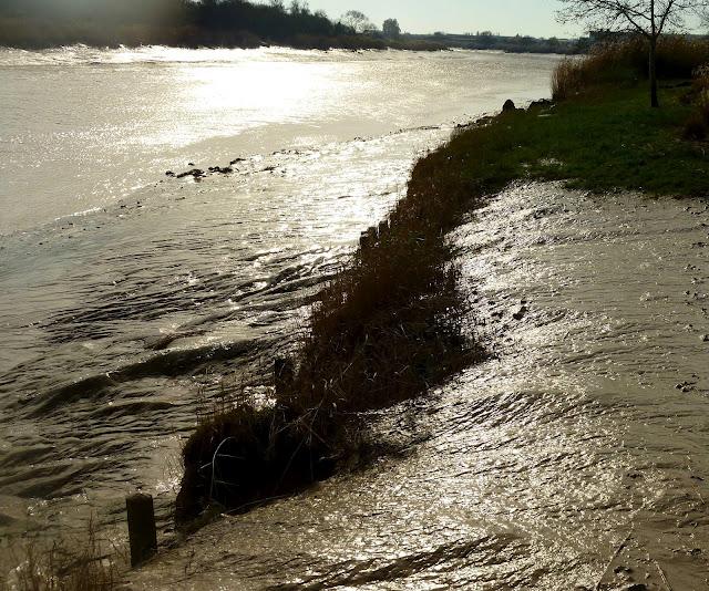 Il me semble à moi pour moi qu'il existe un territoire à ...