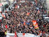 Défilés meeting vrai travail Méfiez-vous contrefaçons