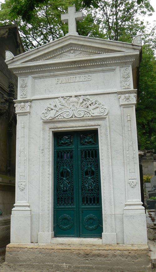 La chapelle funéraire d'un entrepreneur au Père-Lachaise (75)