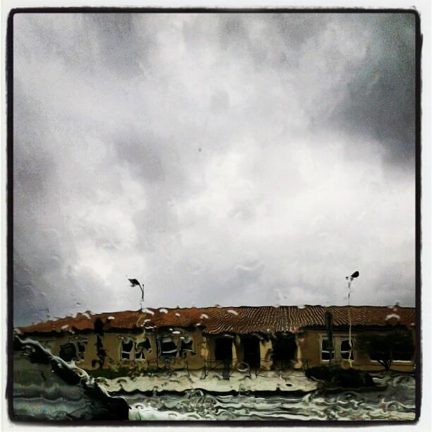 Aujourd'hui : Il pleut (avec smartphone)