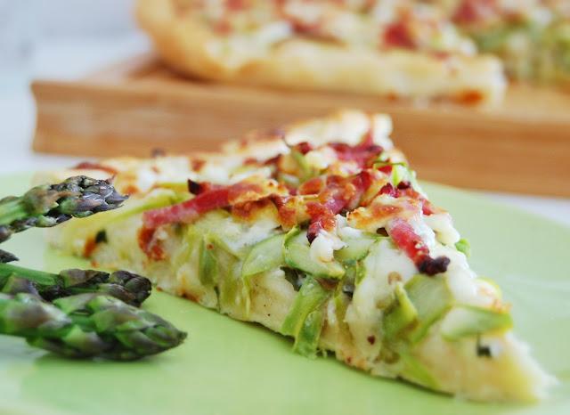 La pizza aux asperges vertes qui (d)étonne