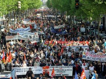 Un 1er-Mai plus politique que jamais en France