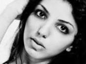 Première blogueuse marocaine Twitcam Joyeux anniversaire tous