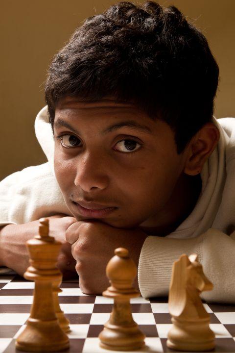 France Inter : Fillon régularise un jeune Champion d'échecs