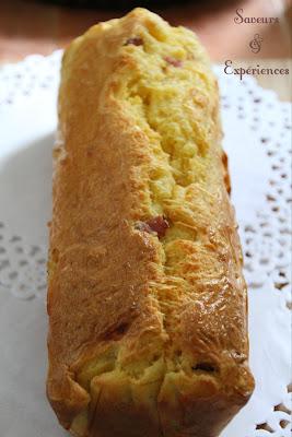 Le Traditionnel Cake au Lard & au Gruyère