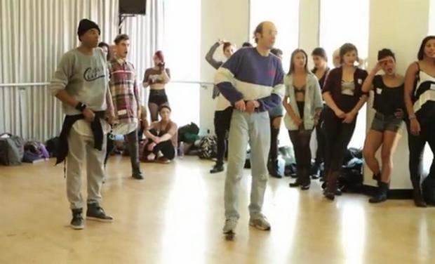 Nathan Barnatt fait le show a l’audition de Kimberly Cole