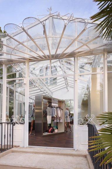 Chanel, un pop-up store à Saint-Tropez