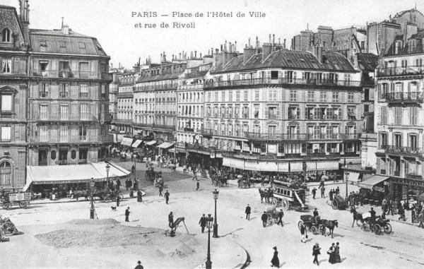 Paris - Place de l'hotel de ville et rue Rivoli