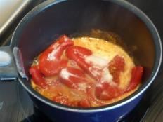 CREVETTES A LA CREME DE BREBIS & COULIS DE PIQUILLOS