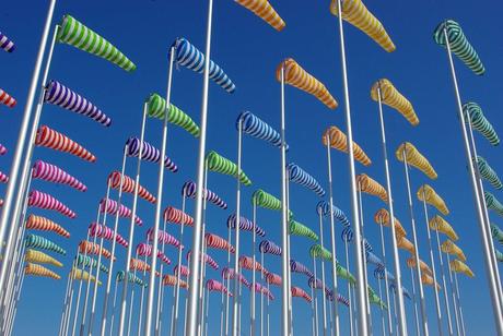 Buren Le vent souffle où il vaut Daniel Buren – Monumenta 2012 – Excentrique(s) Travail in Situ au Grand Palais + Eléments de biographie et quelques oeuvres